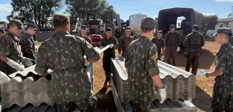 Exército prestando trabalho fundamental na recuperação de Erechim