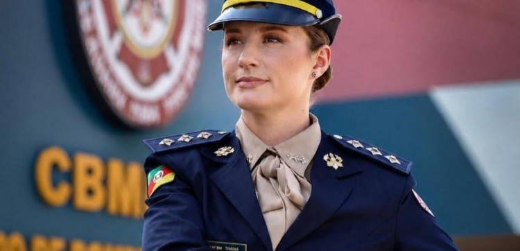 Capitã Thainá Scheleski assume comando do CBM Erechim