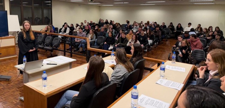 Júri Simulado da URI reúne autoridades no Plenário do Tribunal do Júri