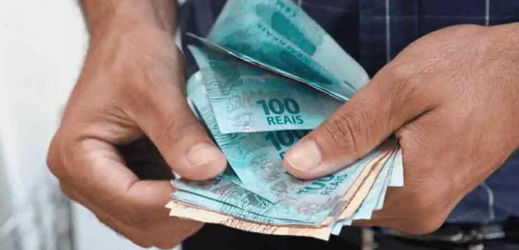 Salário mínimo deve aumentar para R$ 1.741 em 2027