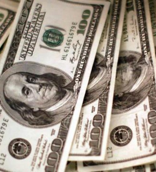 Dólar opera em alta e chega a R$ 5,94.