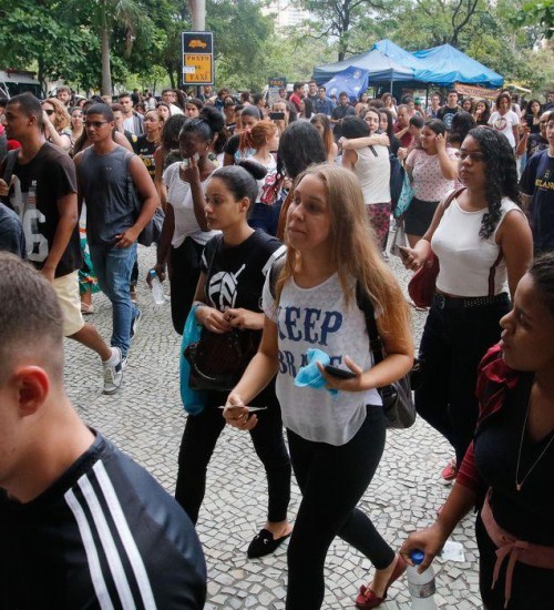 ENEM tem 1 milhão de inscritos em apenas 8 horas.