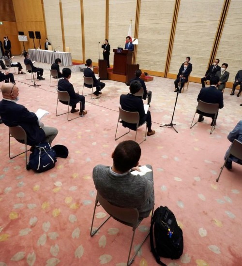 Japão prorroga quarentena até o fim de maio.