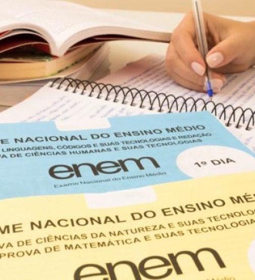 MEC vai abrir consulta sobre novas datas do Enem.