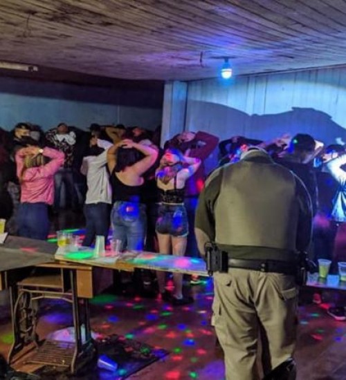 Polícia dispersa festa de casamento em Passo Fundo.