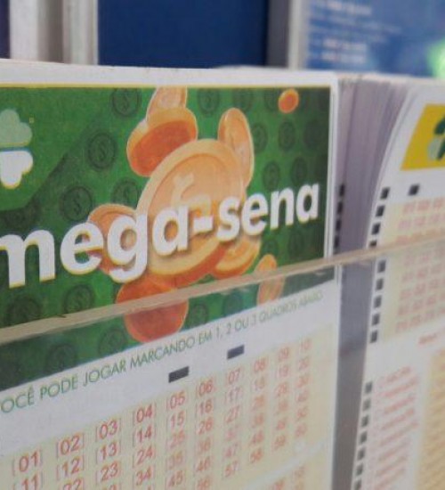 Mega-Sena acumula e prêmio vai a R$ 52 milhões.