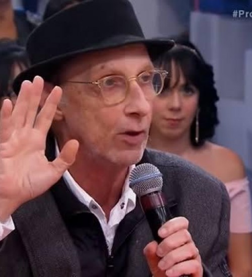 Produtor musical Arnaldo Saccomani morre aos 71 anos.