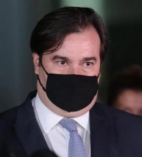 Rodrigo Maia testa positivo para Covid-19.