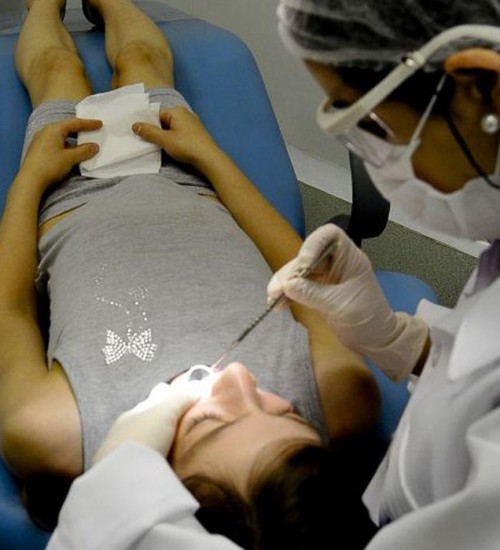 Tratamento dentário em crianças diminui até 89% na pandemia.