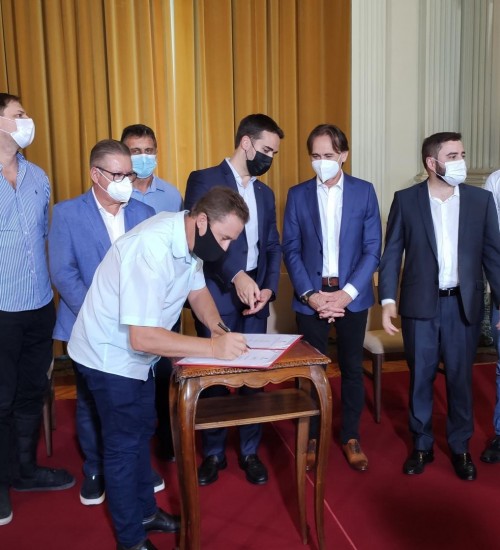 Assinado convênio para ligação asfáltica entre 4 municípios.