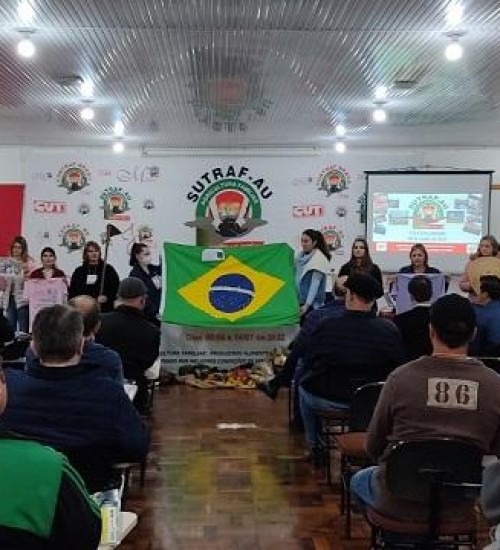 Fortalecimento da agricultura familiar em destaque.