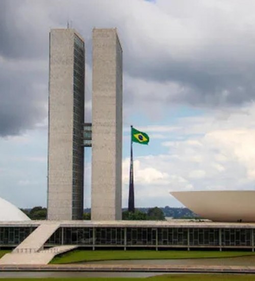 Congresso aprova Orçamento com salário mínimo de R$1.320 para 2023.