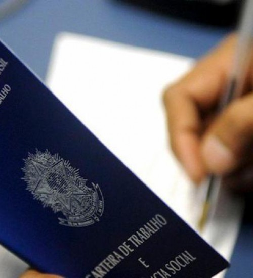 Desemprego no Brasil cai para 8,1%, a menor taxa desde abril de 2015.