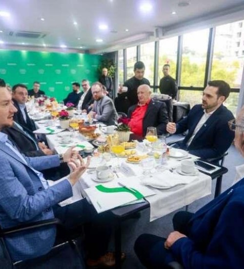 Presidente da Famurs participa do projeto “Portas Abertas” no Simers