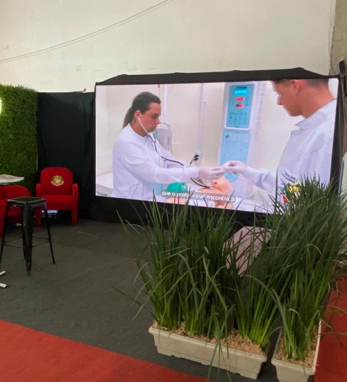 UNIDEAU e Hospital Veterinário marcam presença na Frinape 2024