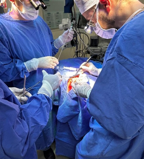 Hospital de Caridade realiza cirurgia cerebral inovadora em Erechim
