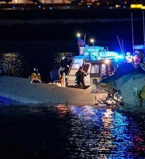 Colisão entre aeronaves deixa mais de 60 mortos nos Estados Unidos