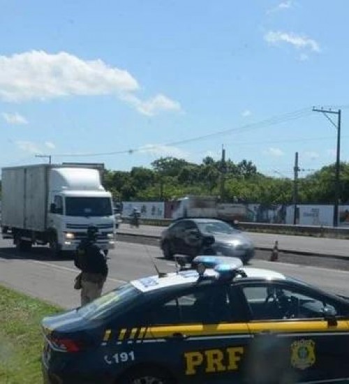 PRF vai intensificar a fiscalização nas estradas durante o Carnaval
