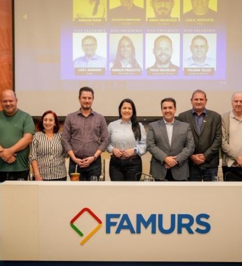 Adriane Perin de Oliveira é eleita presidente da Famurs