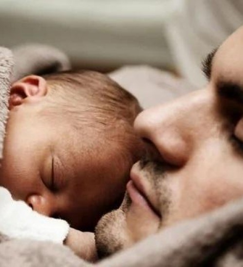 Pediatras pedem aprovação de lei com licença-paternidade de 1 mês