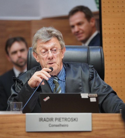 Iradir Pietroski é eleito presidente do TCE-RS para 2026