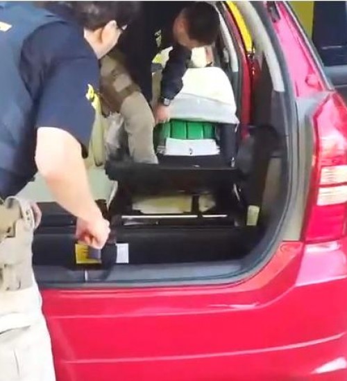 Paraguaios são presos com quase 100 quilos de maconha em Erechim