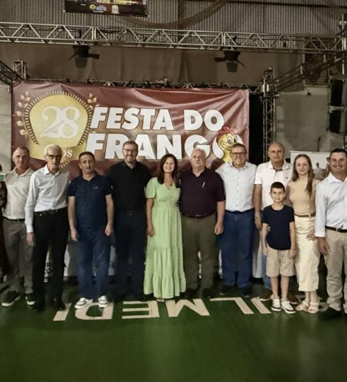 Doze avicultores gaúchos são reconhecidos na Festa do Frango