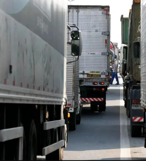 Após MP e resoluções, caminhoneiros descartam paralisação nacional