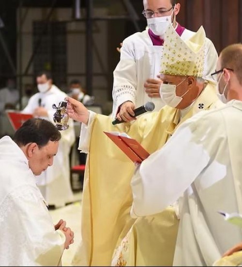 Bispo Diocesano Dom Adimir completa Seis anos de episcopado