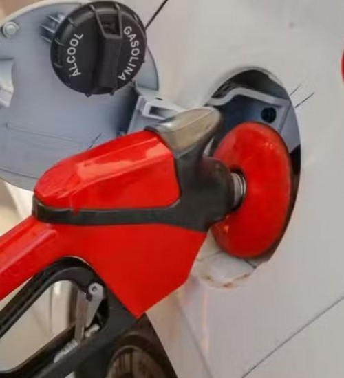 Gasolina com 32% de etanol começa a ser vendida neste sábado