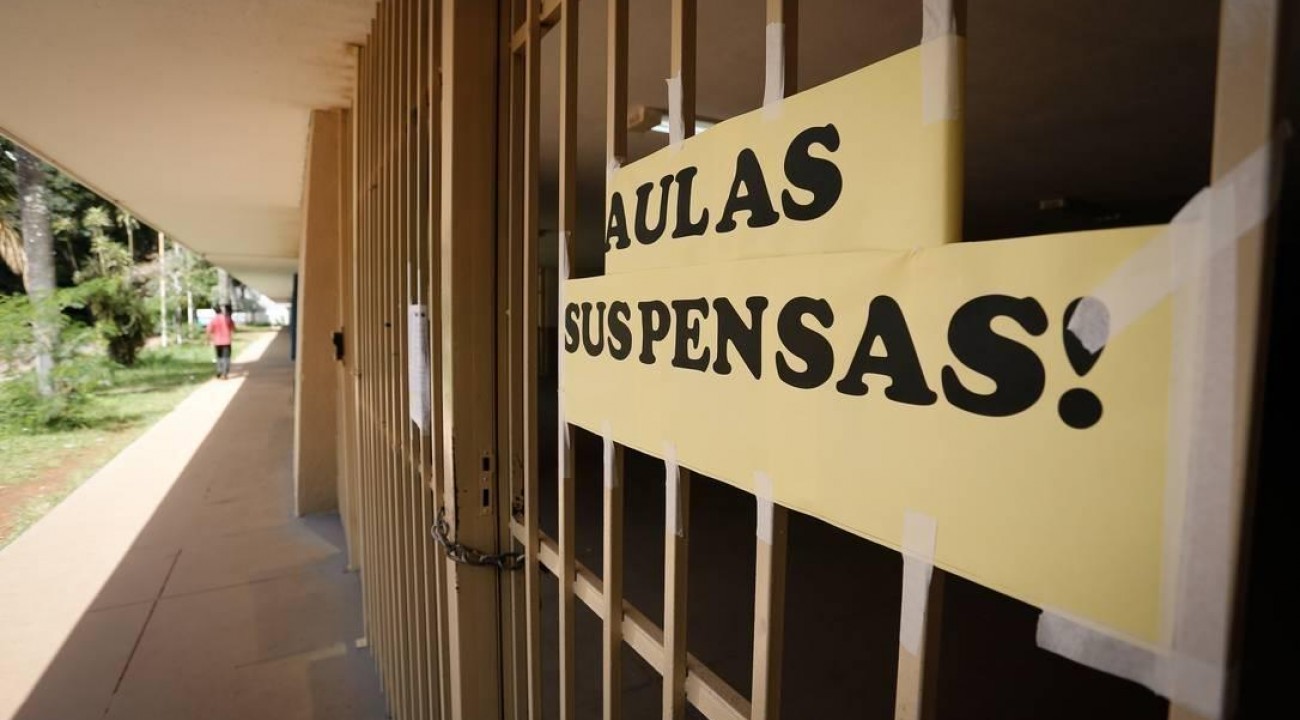 Aulas da rede estadual não serão retomadas após 30 de abril.