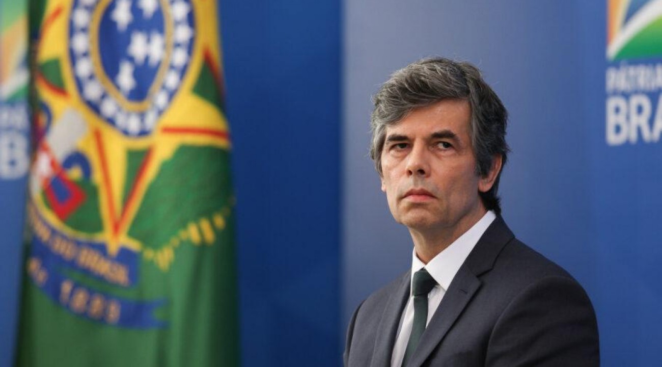 Jornal dos EUA contesta números oficiais do novo coronavírus no Brasil.