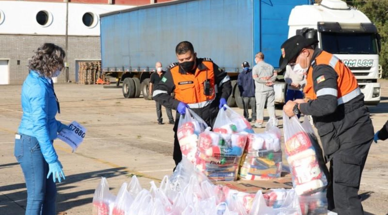 Primeiro ciclo de entregas dos kits de alimentação escolar é concluído.