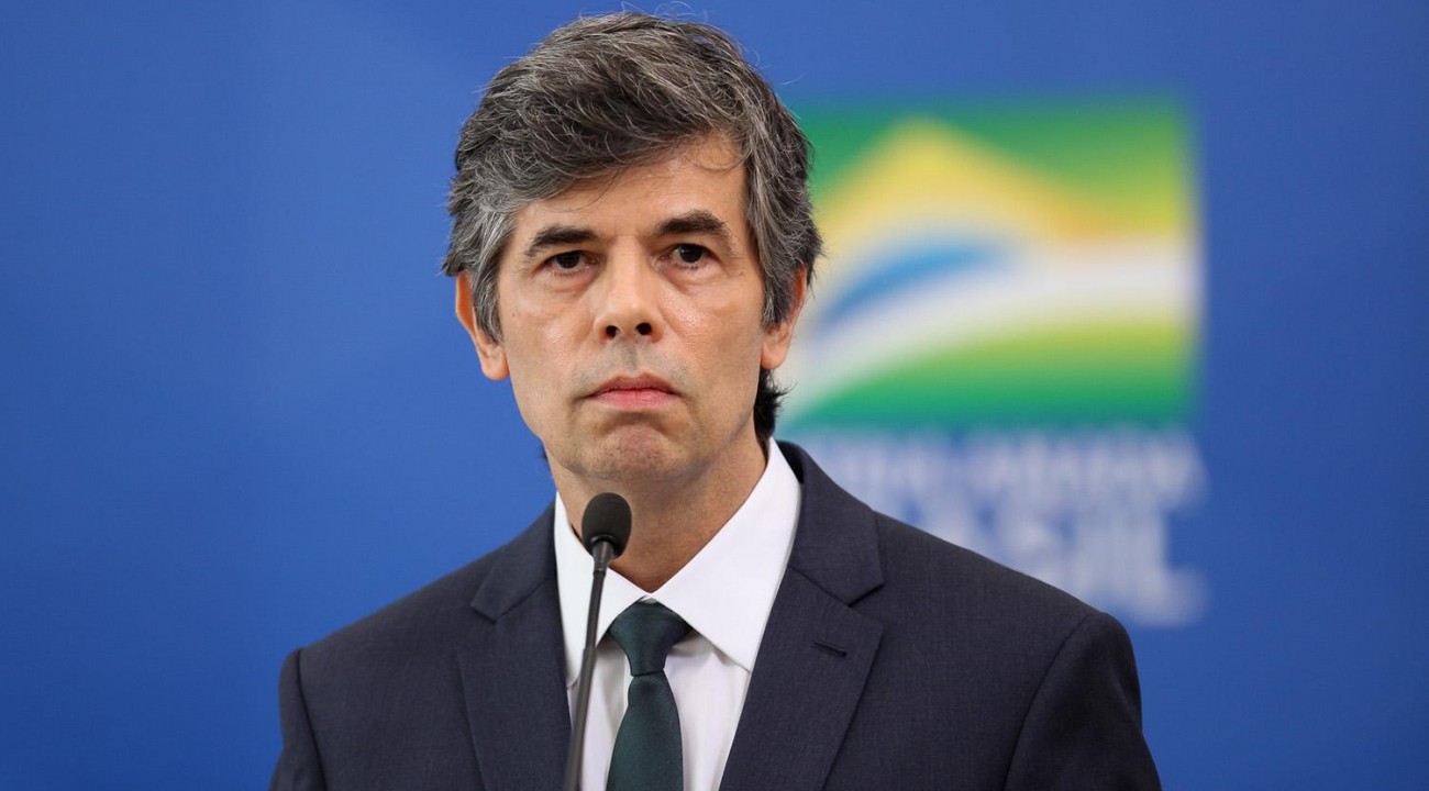 Teich deixa o Ministério da Saúde antes de completar um mês no cargo.