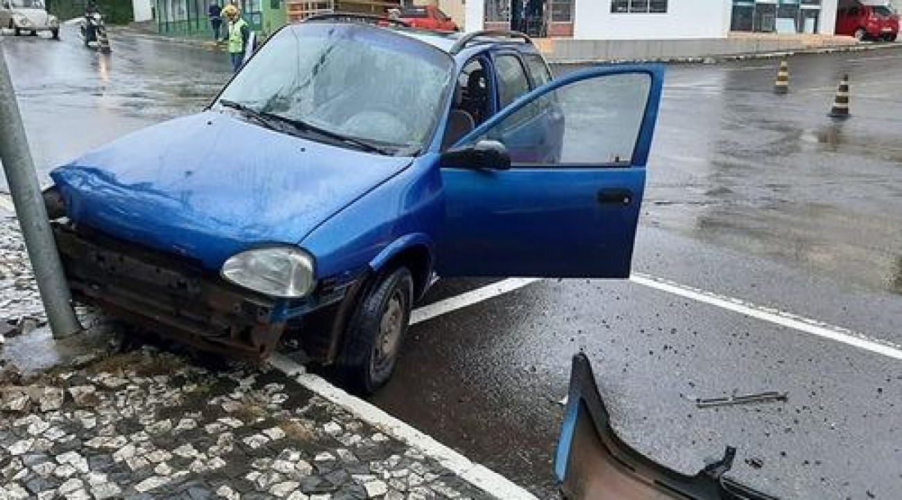 Homem fica gravemente ferido em acidente no Centro de Seara (SC).