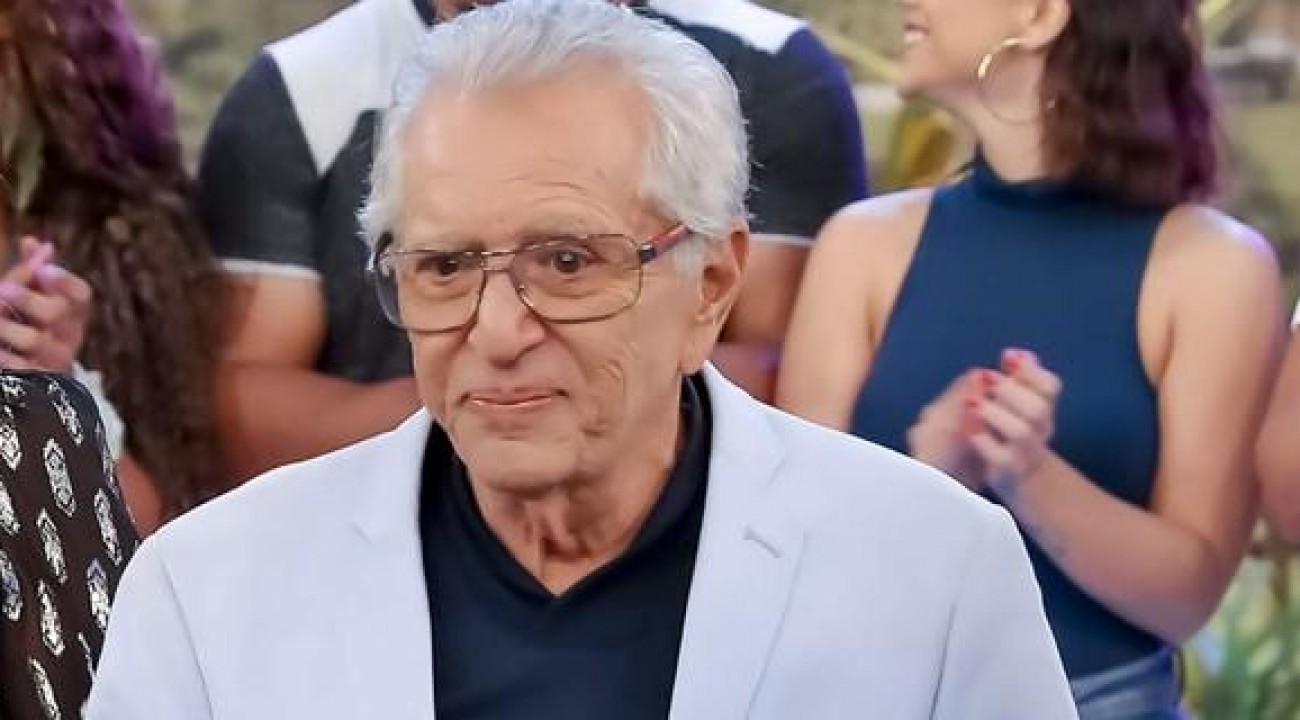 Carlos Alberto fala de depressão e prevê fim de A Praça é Nossa.