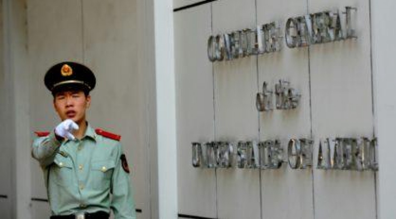 China responde a Washington e fecha consulado americano.