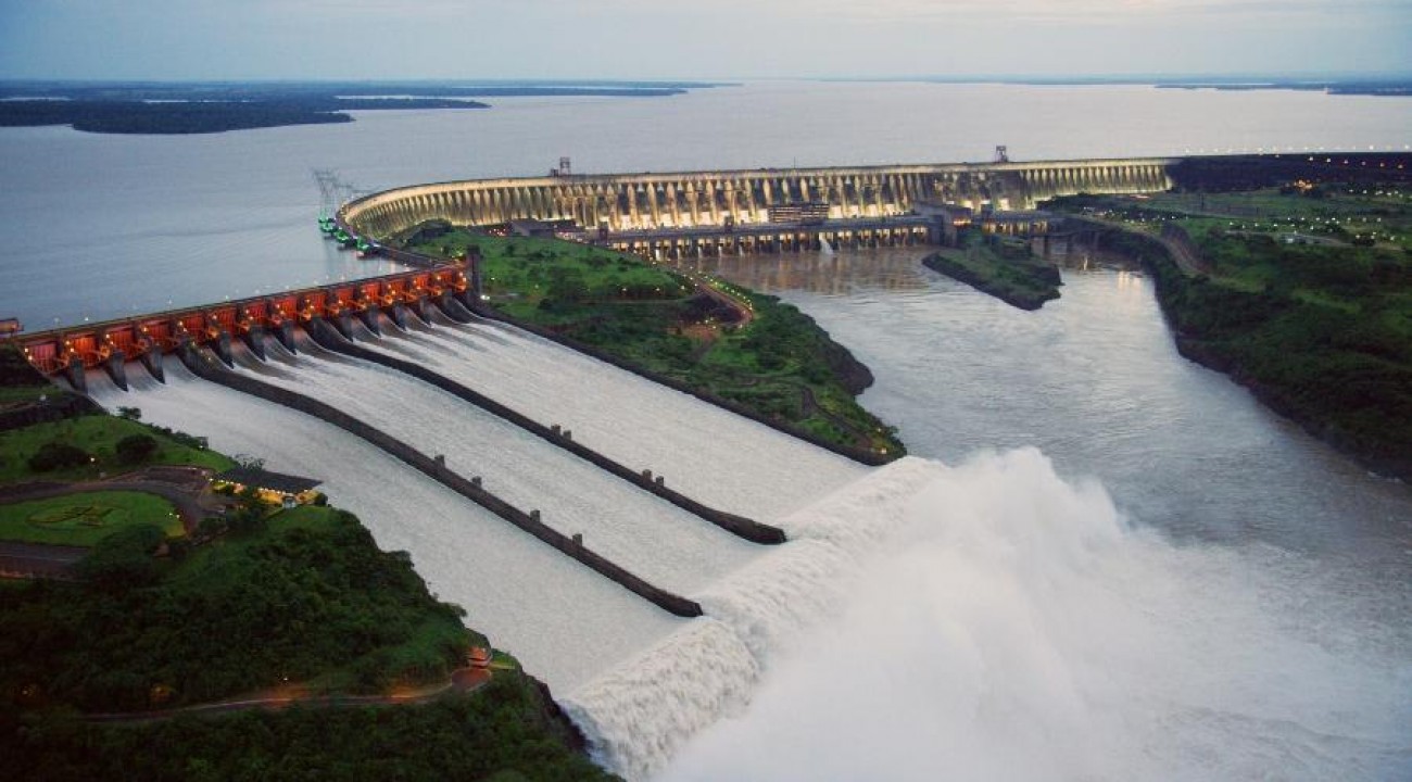 Itaipu planeja investir em novas usinas binacionais.