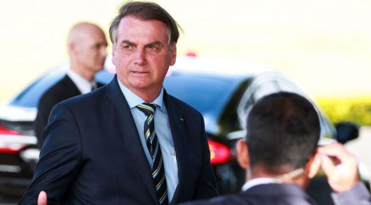 Bolsonaro volta a pedir a abertura do comércio.