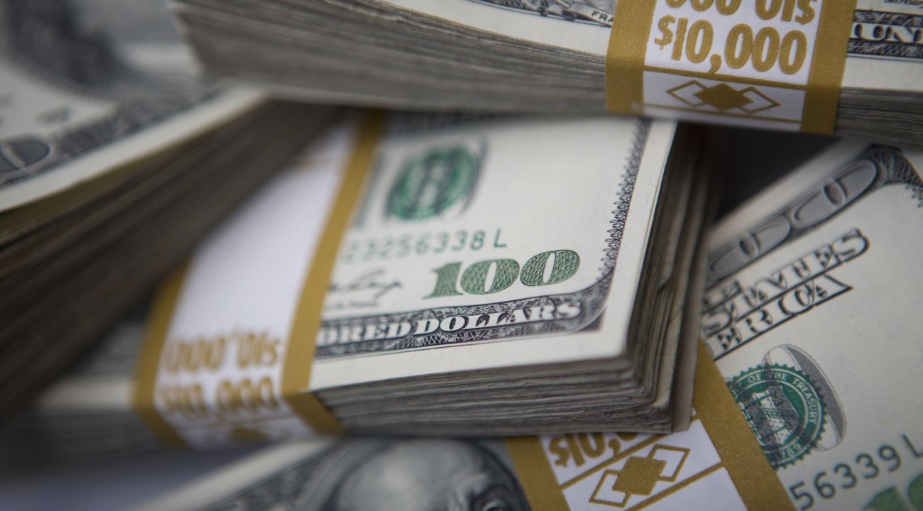 Brasil recebe US$ 1 bi para pagamento de programas emergenciais.