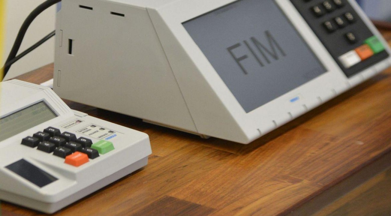 TSE aprova resoluções com novas datas para o processo eleitoral.