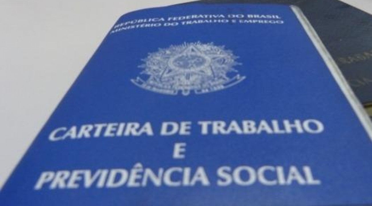 Desemprego recua, mas país ainda tem 13 milhões sem trabalho, diz IBGE.