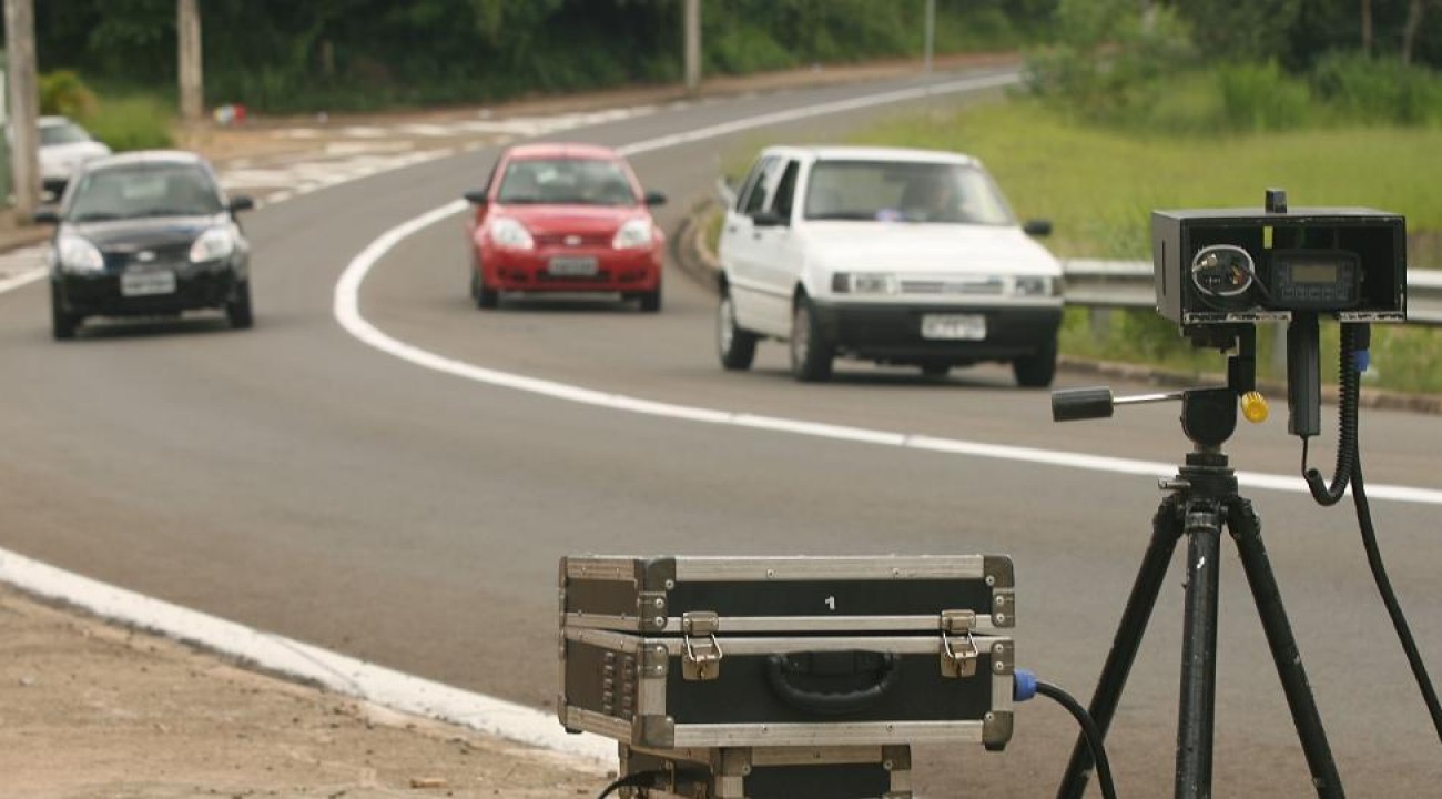 Multas em rodovias federais caem 22% na pandemia.