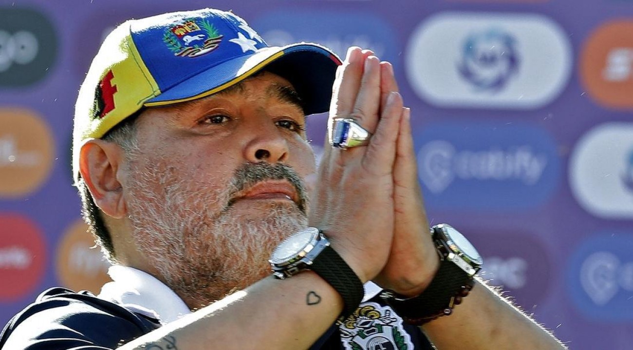 Morre Diego Armando Maradona aos 60 anos.