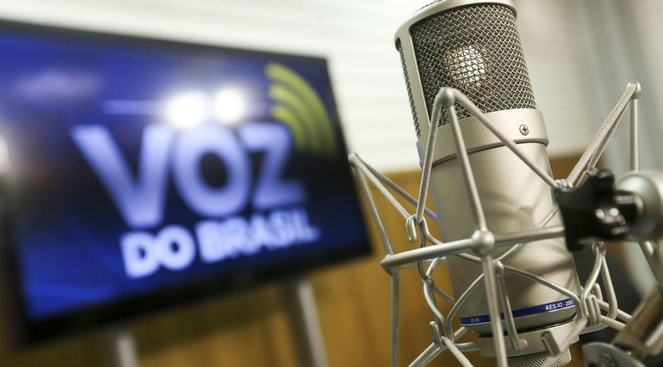 Voz do Brasil voltará a ter horário fixo, decide STF.
