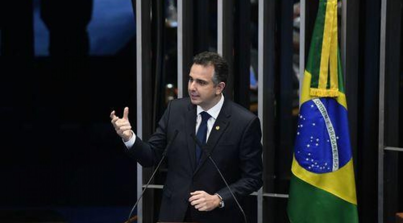 Rodrigo Pacheco é eleito presidente do Senado.