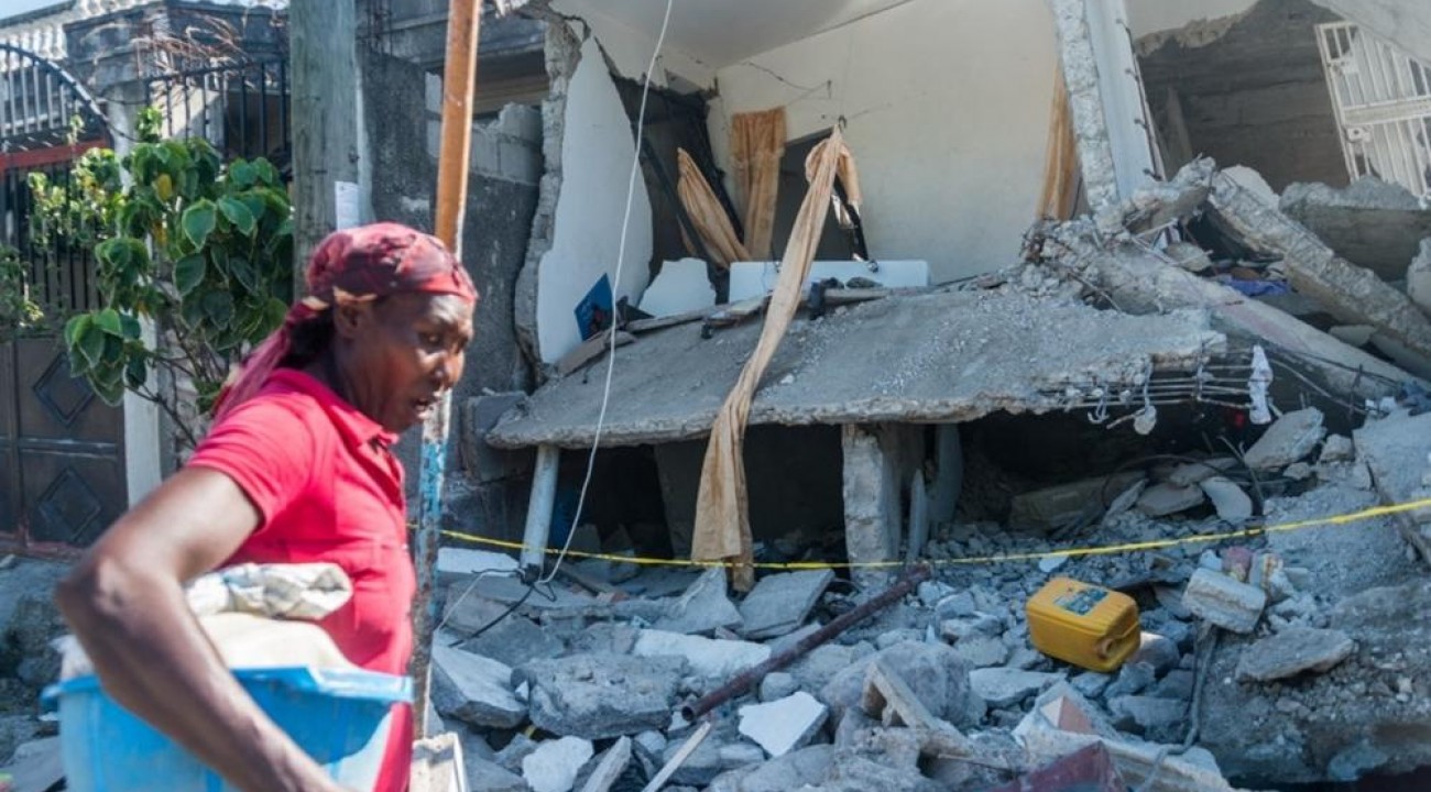 Haiti enfrenta ciclone tropical três dias após terremoto arrasador.