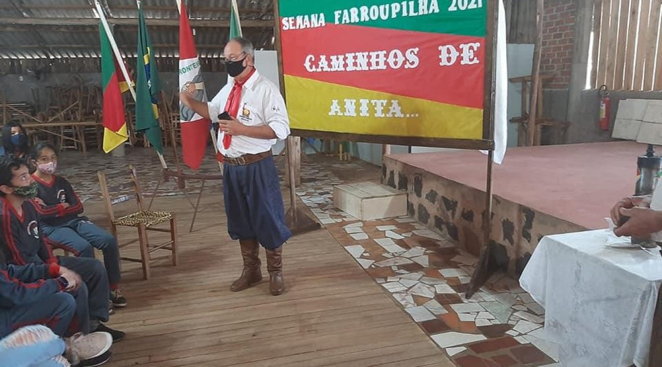 Atividades da semana farroupilha em Itatiba do Sul.