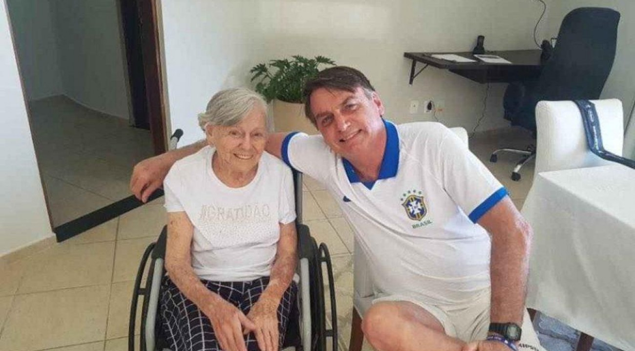 Mãe do presidente Jair Bolsonaro morre aos 94 anos.