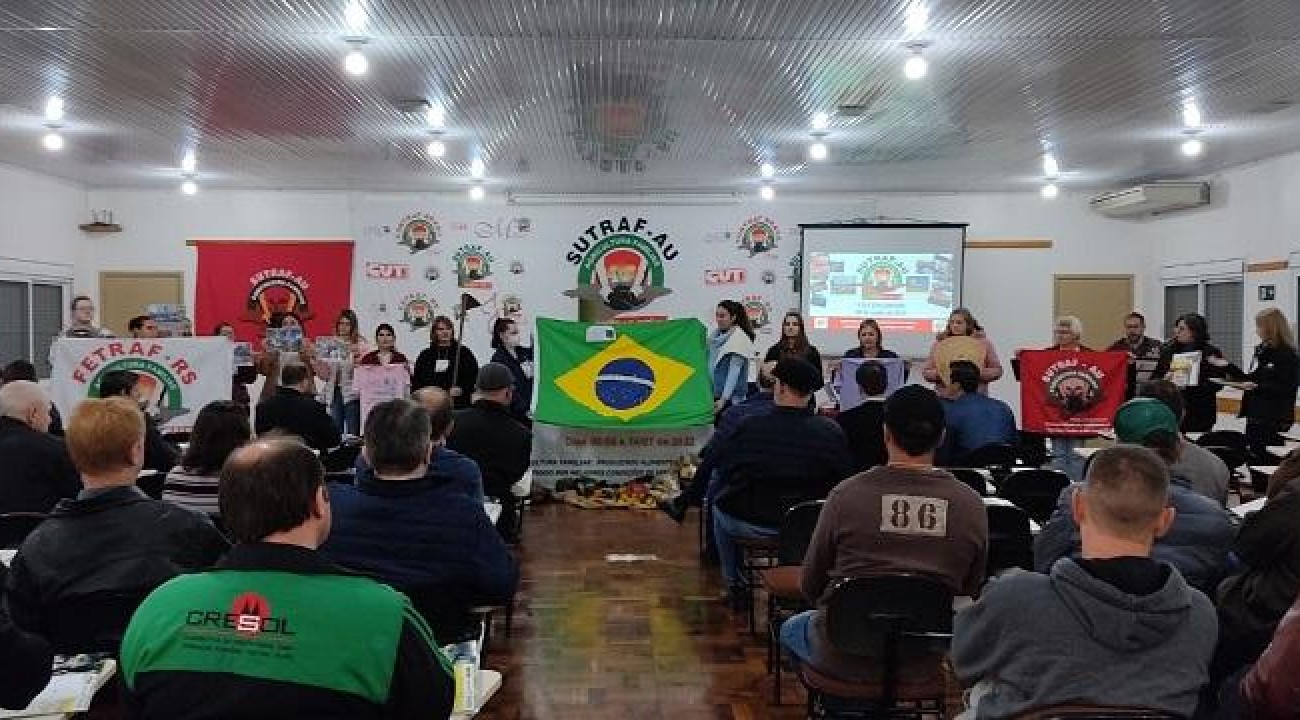 Fortalecimento da agricultura familiar em destaque.